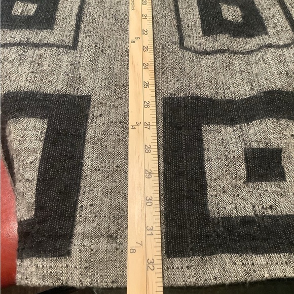 Lauren Moffatt women’s v- neck size 4 empire waist square patterned print top‎ - Picture 6 of 6